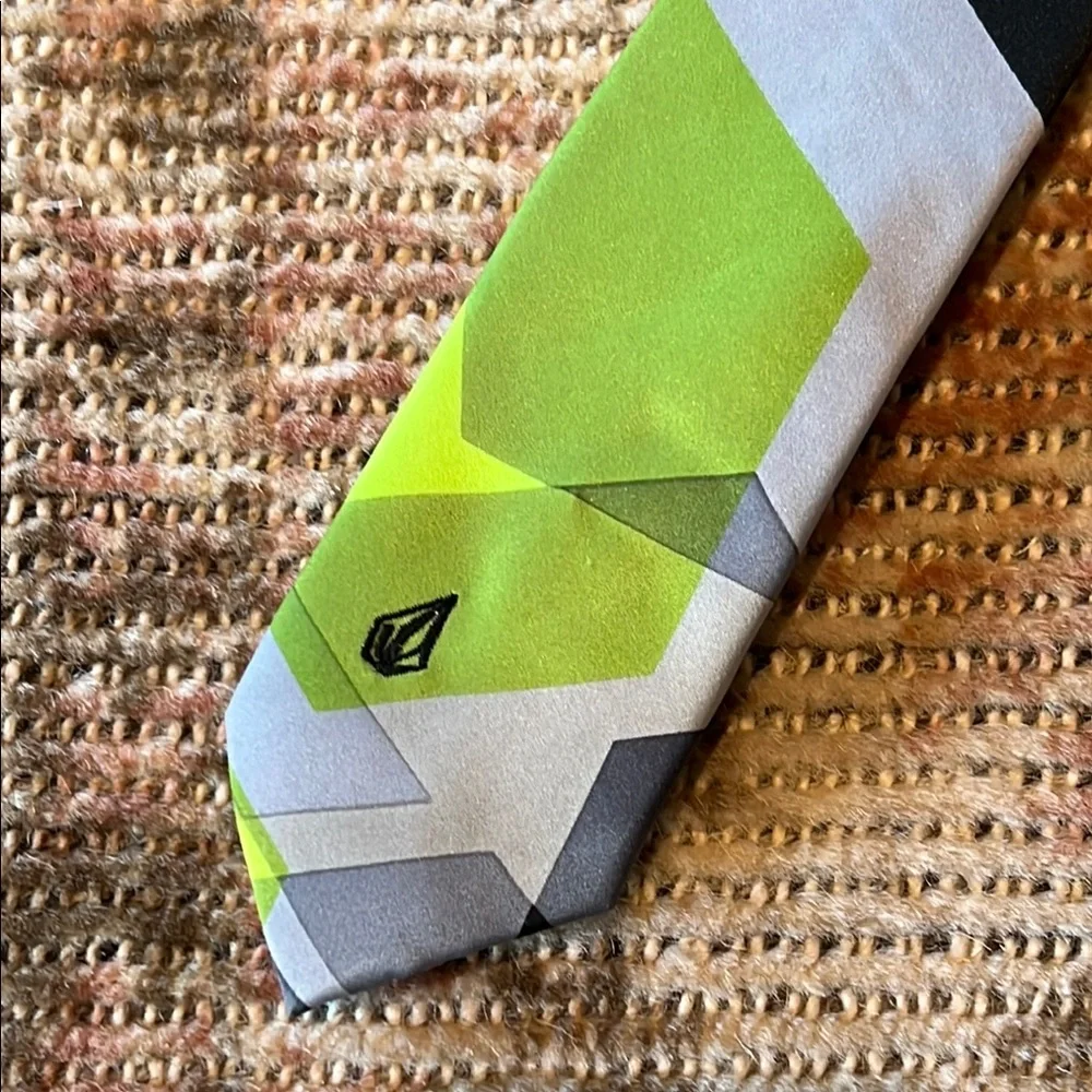 Volcom kids Stylish Geometric Tie in Green and Gray